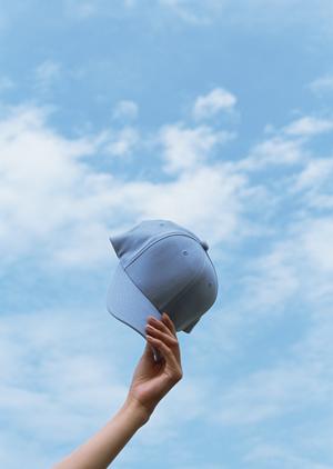 光輝く缶バッヂを大量に製造できる