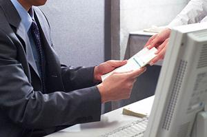 携帯電話を持てない人はレンタル携帯